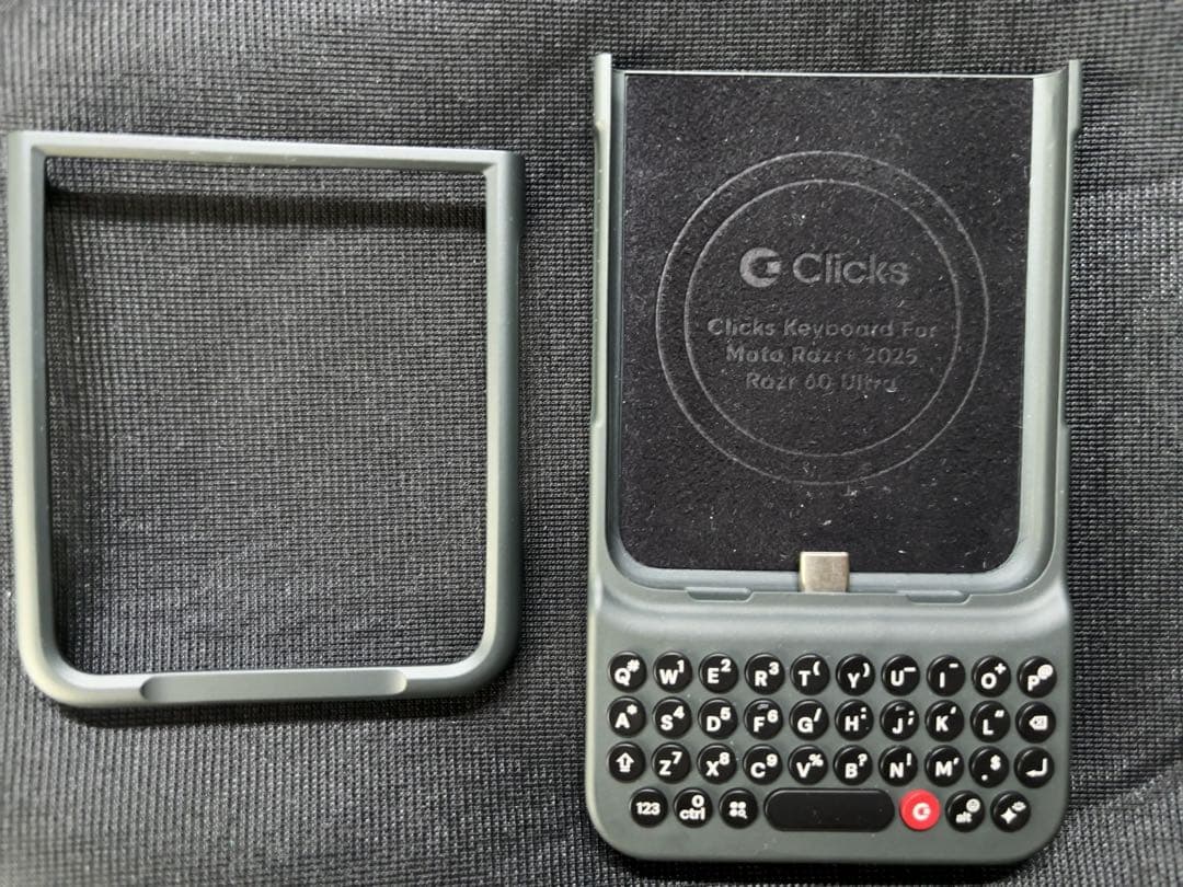 スマホアクセサリー Clicks Keyboard for Moto Razr 2025