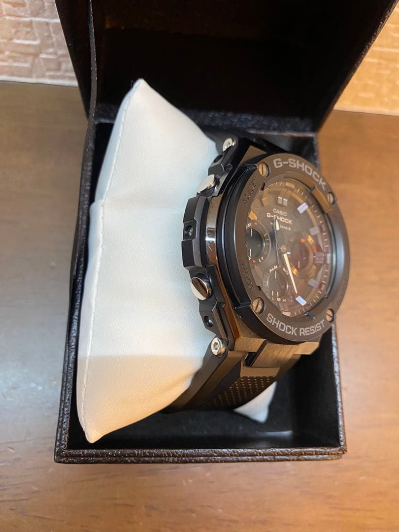 【極美品】CASIO G-SHOCK　GST-W100G-1BJF 電波時計