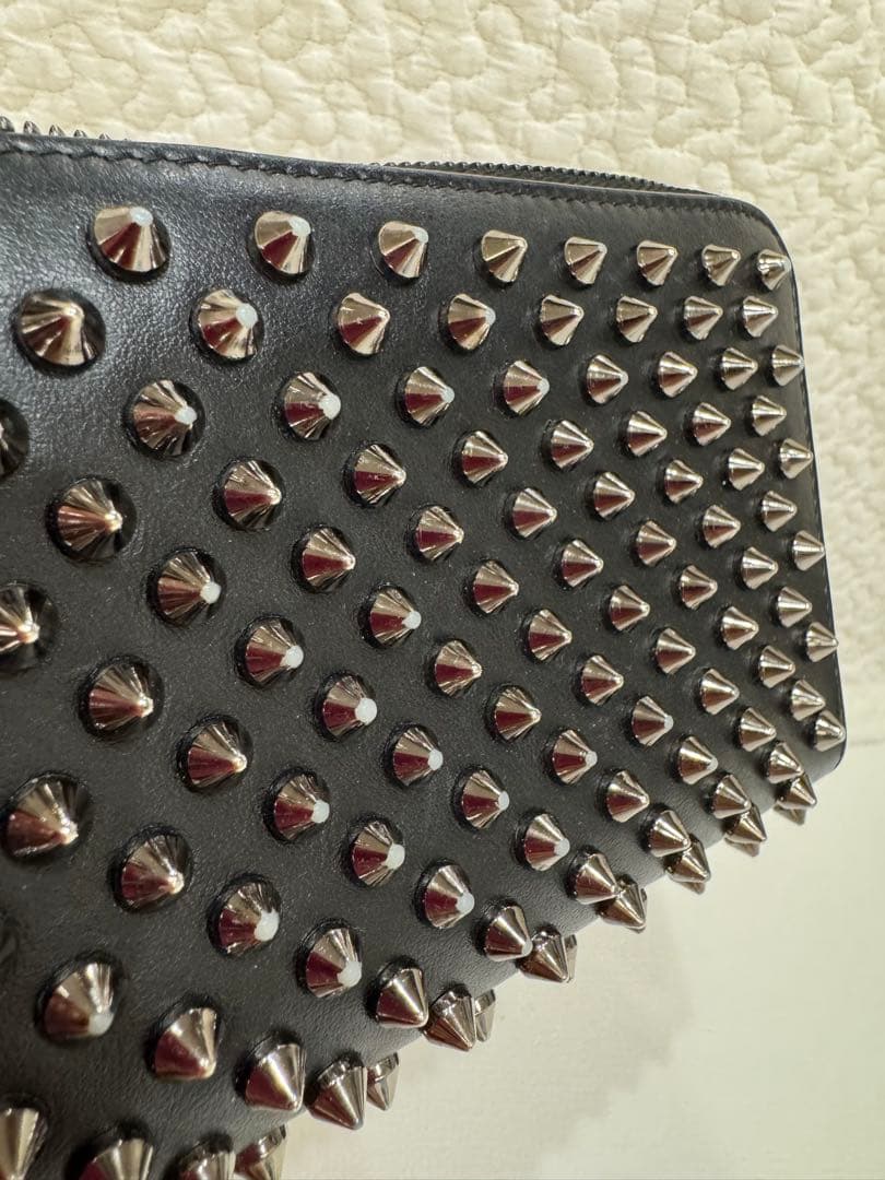 Christian Louboutin スタッズ装飾 ブラック 長財布