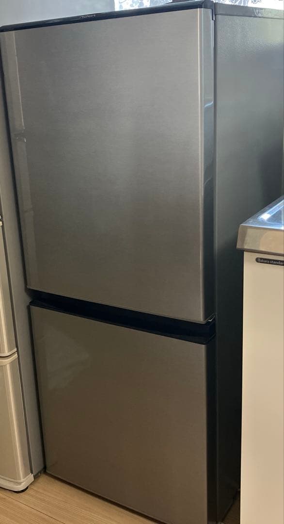 冷蔵庫アクアAQR-J13M-S 126リットル　2ドア　2022年製　右開き