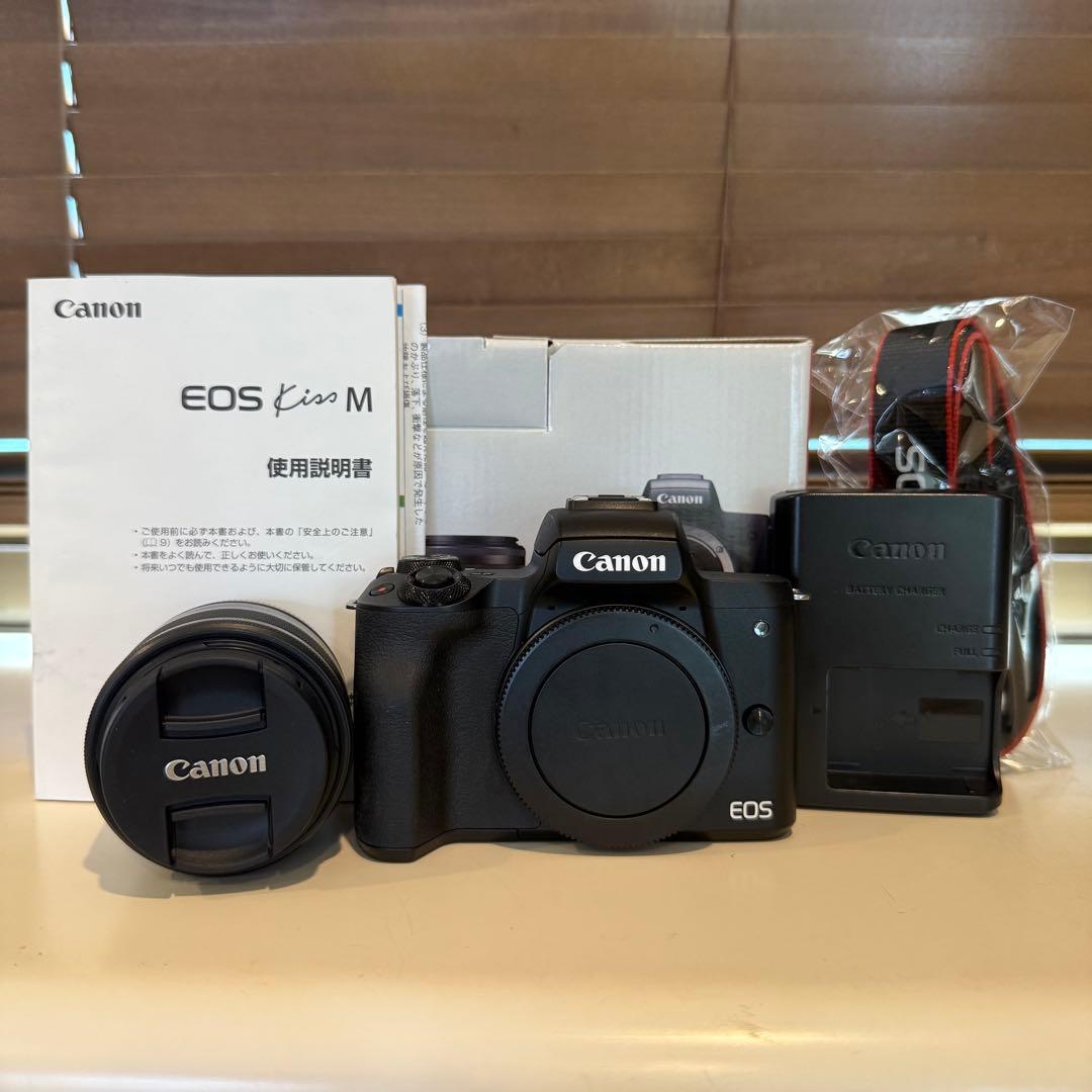 【美品】Canon EOS Kiss M ブラック レンズ付き