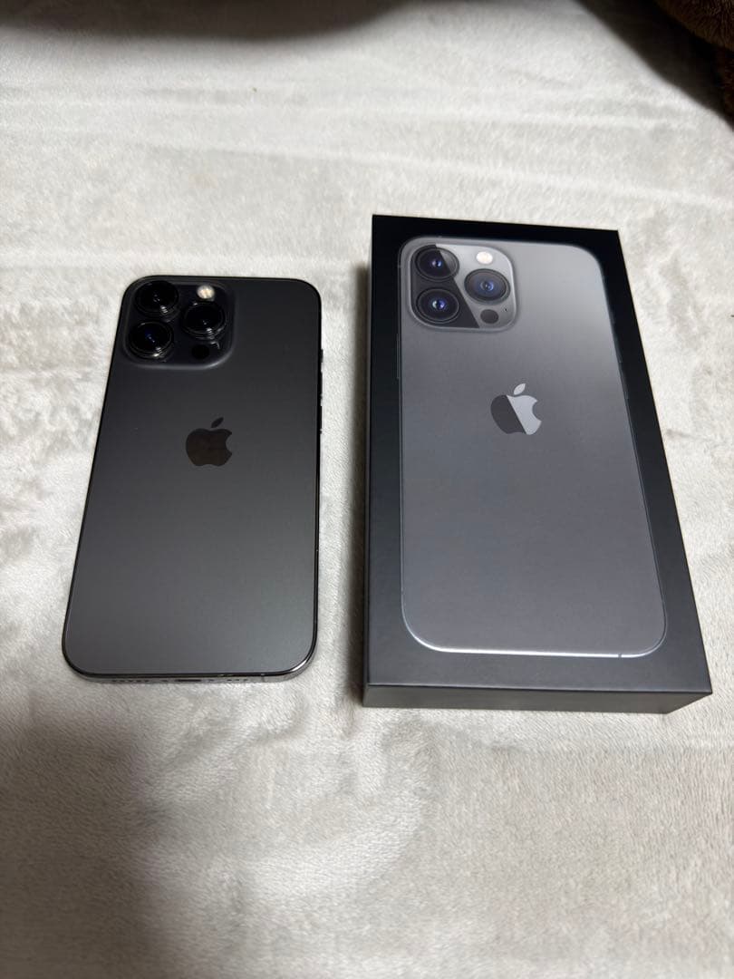 【美品】iPhone13pro 128GB グラファイト　simフリー