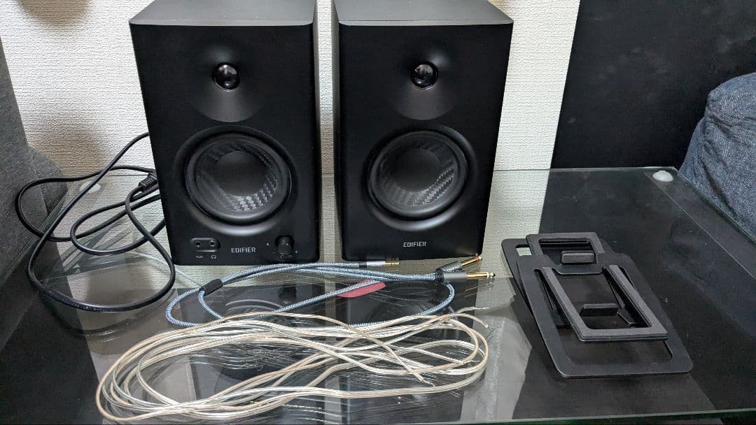 【スタンド付き】Edifier MR4　ブラック