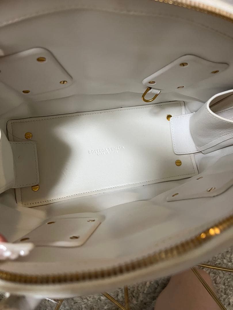 バッグ BOTTEGA VENETA BV SWOOP