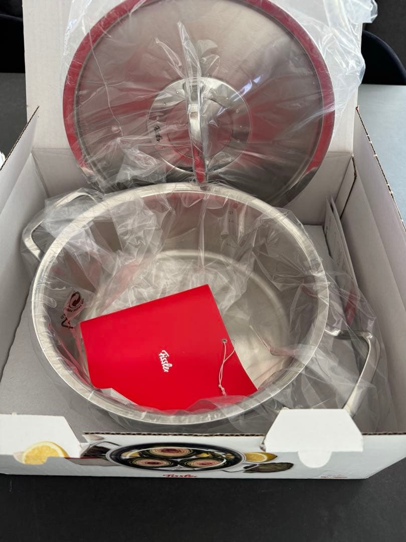 フィスラー　オリジナルプロフィコレクション　キャセロール24cm 新品未使用