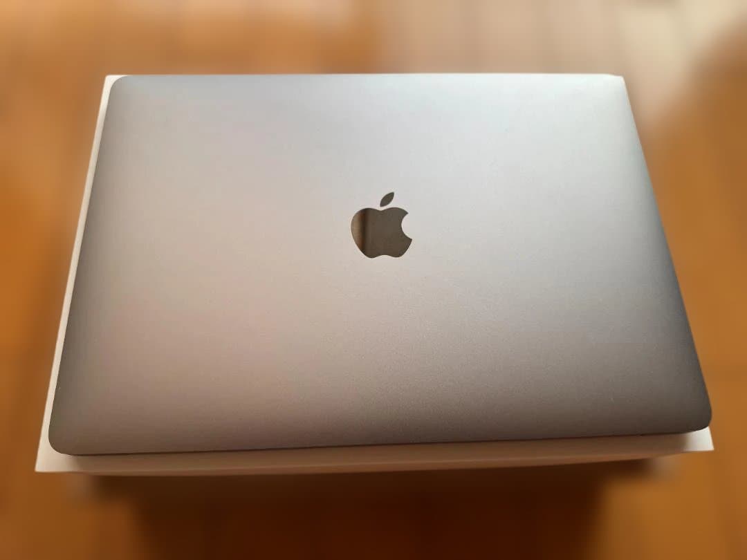 極美品 MacBook Air M1/ 8GB/ 256GB/ BATT100%