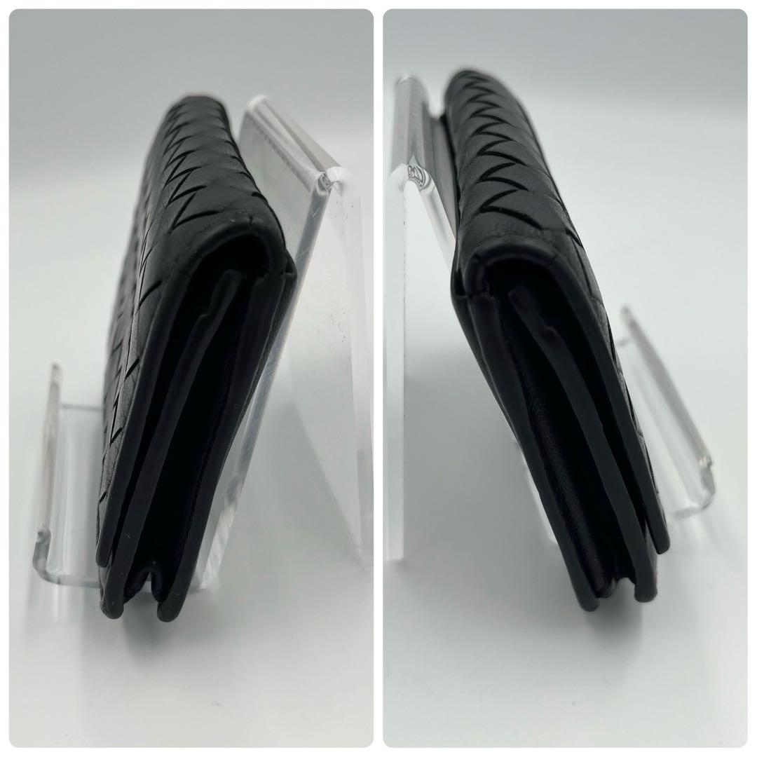 【人気アイテム】ボッテガヴェネタ　名刺入れ　イントレチャート　黒