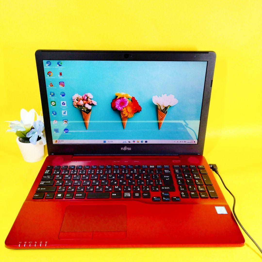 サクサク動くSSD✨ブルーレイ♪ノートパソコン　カメラ付き Windows11