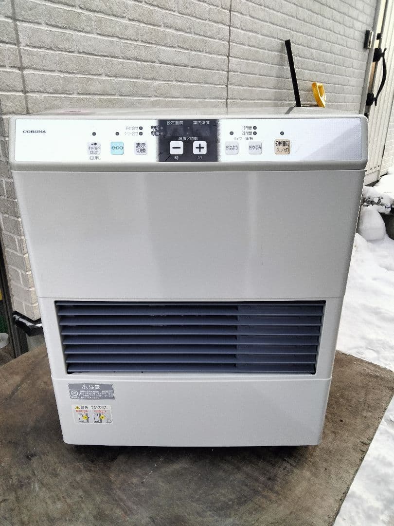 札幌発コロナFF温風石油ストーブ！品番「FF‐4213GS」2013年式中古品④