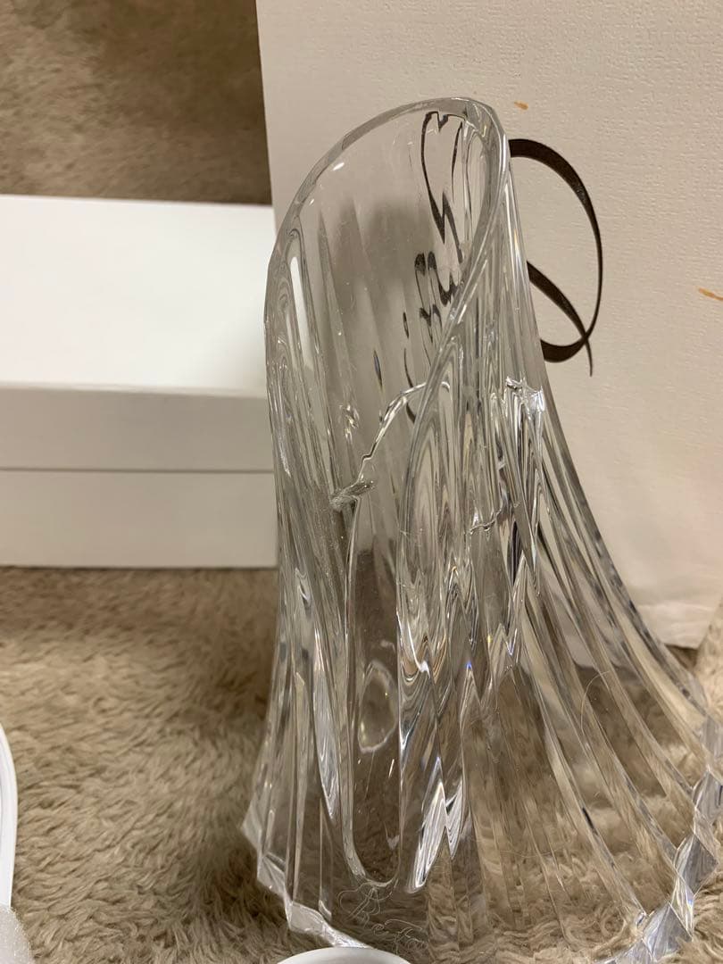 新品箱入り　保証書付き　リファ　ストレートヘアアイロン　ホルダー付き