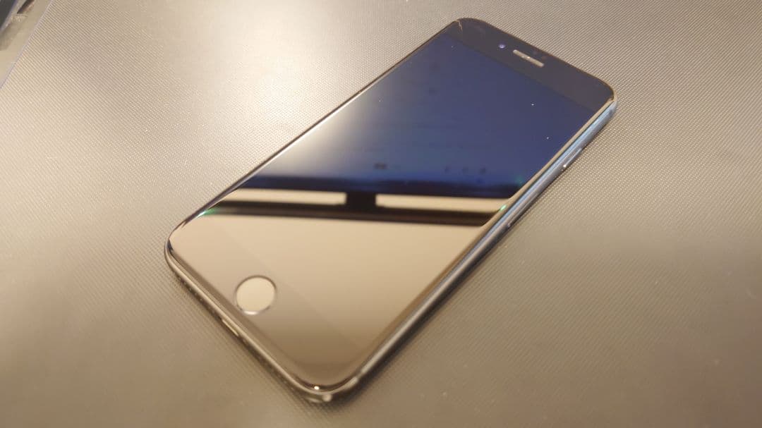 iPhone ブラック 本体 バッテリー84%