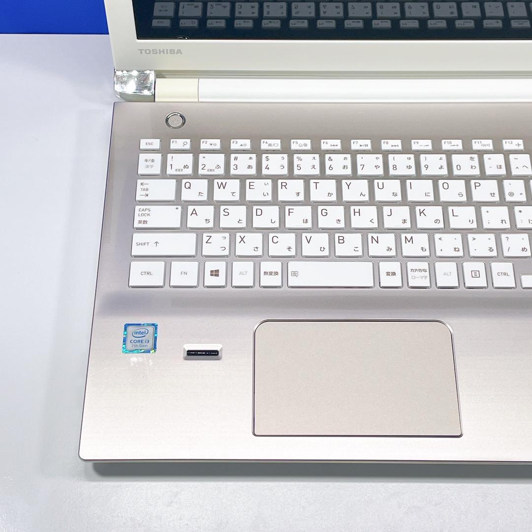 ブルーレイやユーチューブ視聴に！快適SSD✨Win11ノートパソコンカメラ付薄型