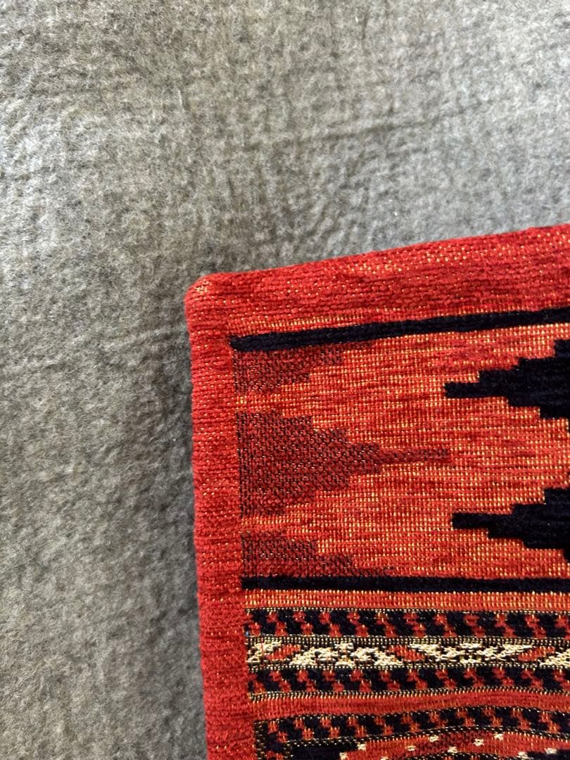 ACME Furniture 洗えるラグマット　140×200