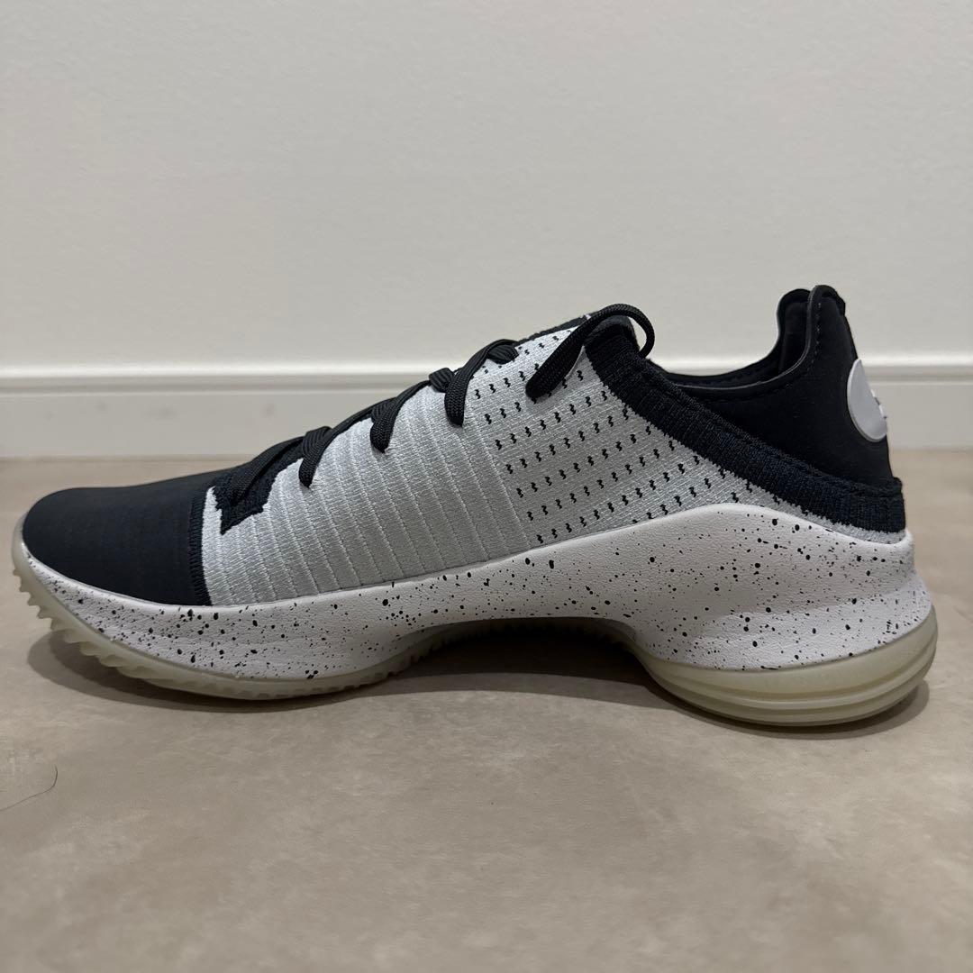 シューズ(男性用) Under Armour Curry4 low