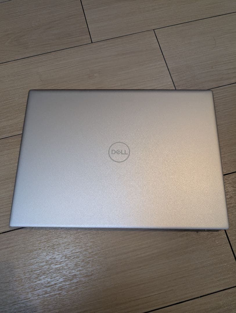 DELL inspiron ノートPC シルバー 充電器付き