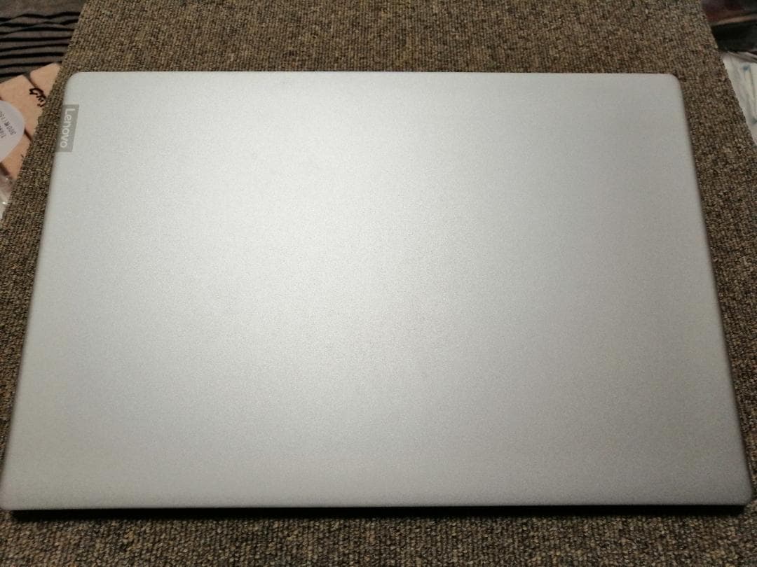 超美品／レノボIdeapad330si5-8250/8GB/SSD256オマケ有