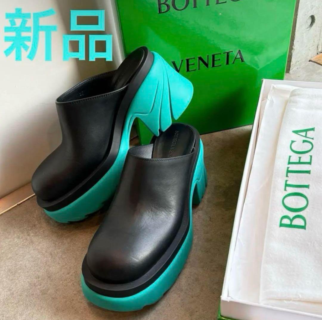 新品 ボッテガ ヴェネタFLASH スリッポン レザークロッグサンダル