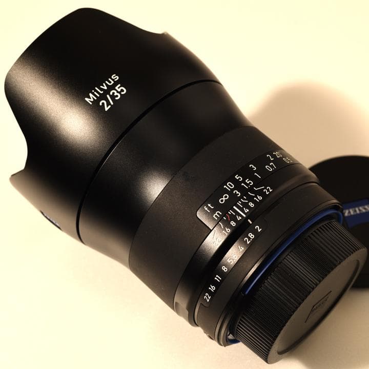カールツァイス Milvus 35mm F2 ZF.2（ニコンFマウント）