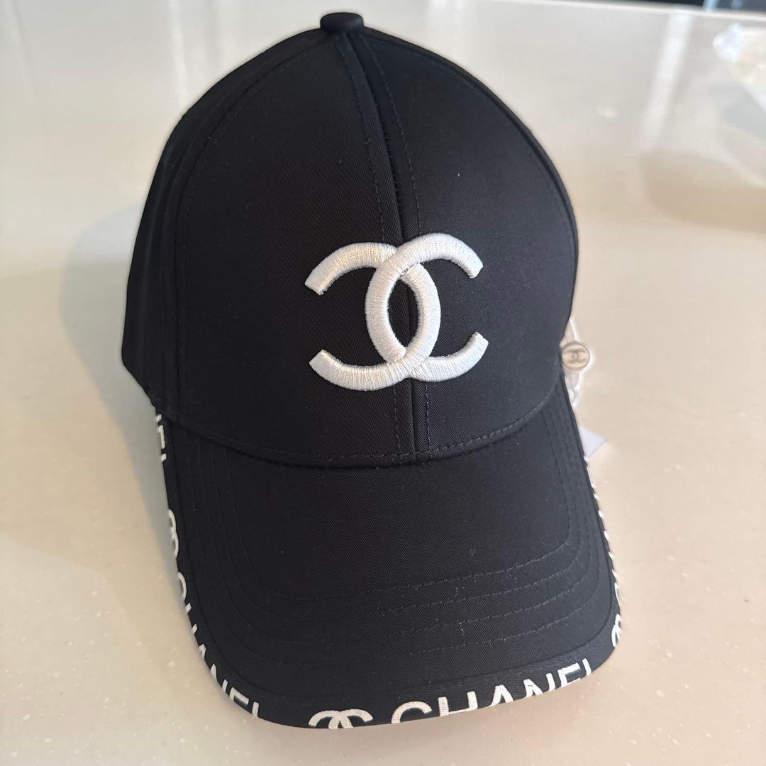 CHANEL ブラック ベースボールキャップ