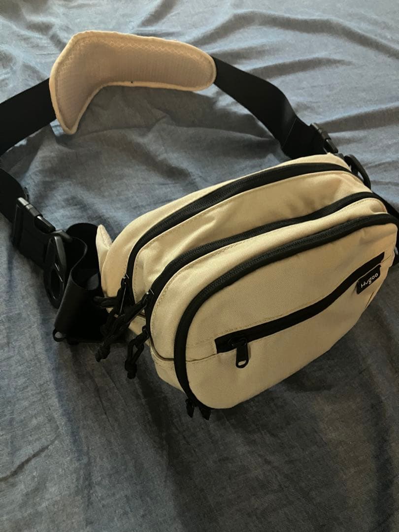 最終値下げ　ほぼ未使用！美品　Hugoo ヒップシート　ベージュ色