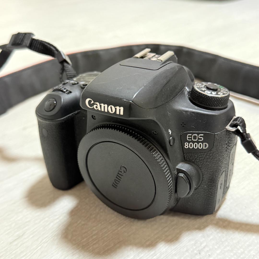 Canon EOS 8000D ボディ 一眼レフ