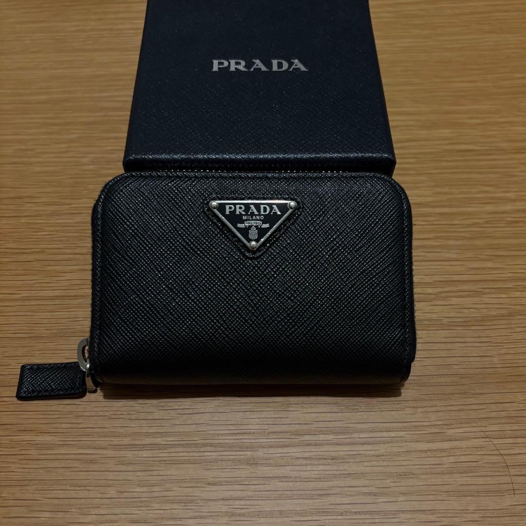 PRADA サフィアーノレザー ケース