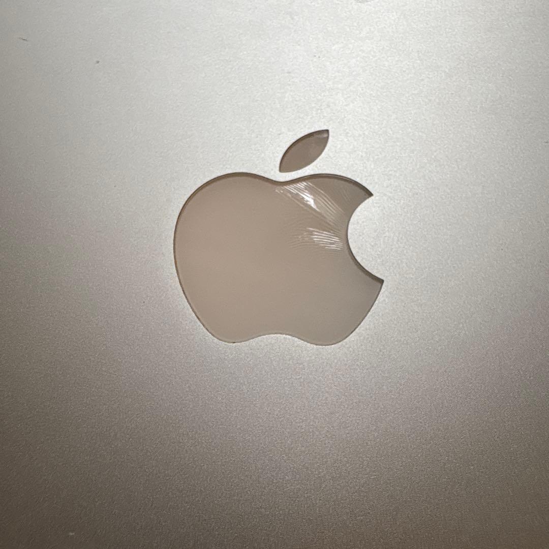 【Apple MacBook Air13】本体 充電器付属