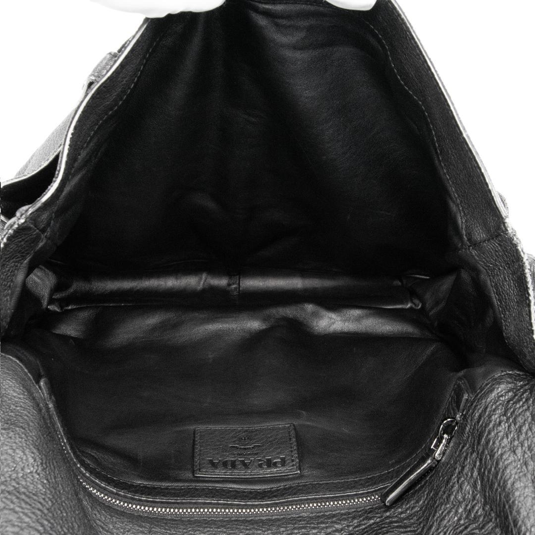 本物 プラダ ショルダーバッグ メンズ レディース 黒 斜め掛け 本革 レザー