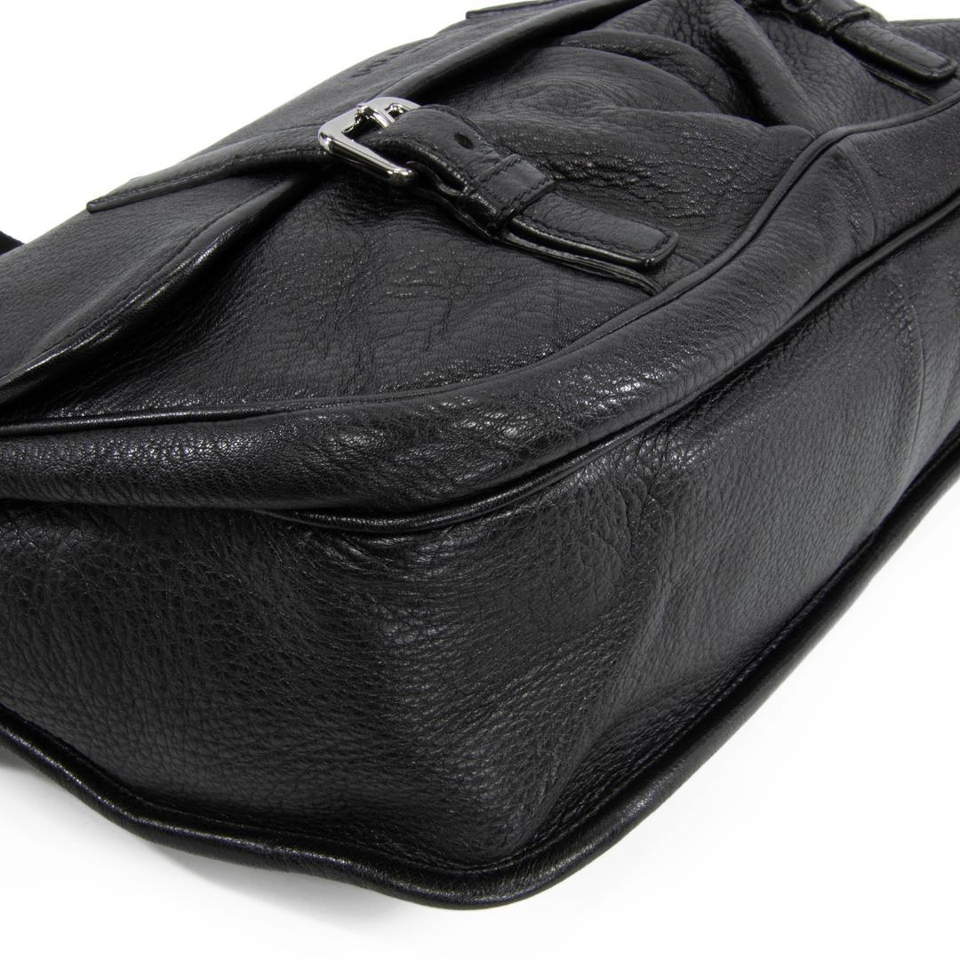 本物 プラダ ショルダーバッグ メンズ レディース 黒 斜め掛け 本革 レザー