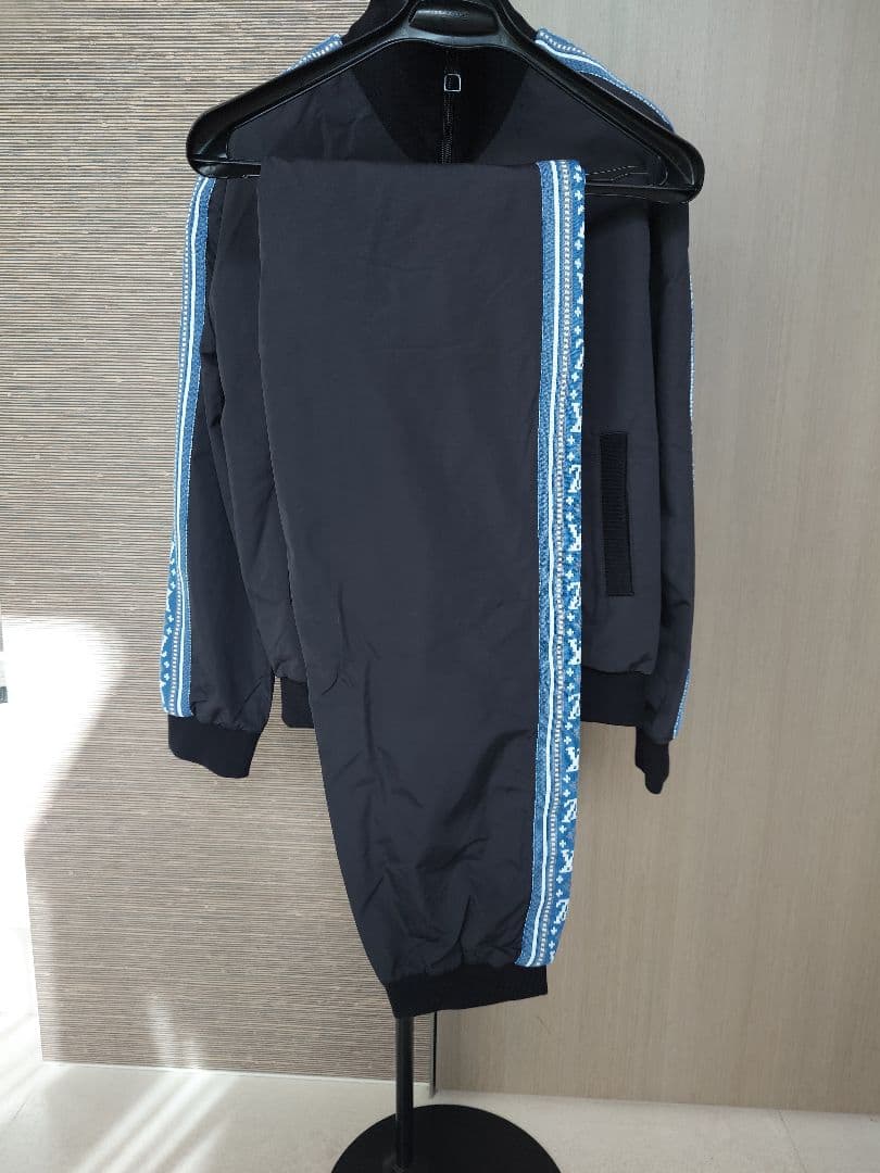 ルイ・ヴィトン上下