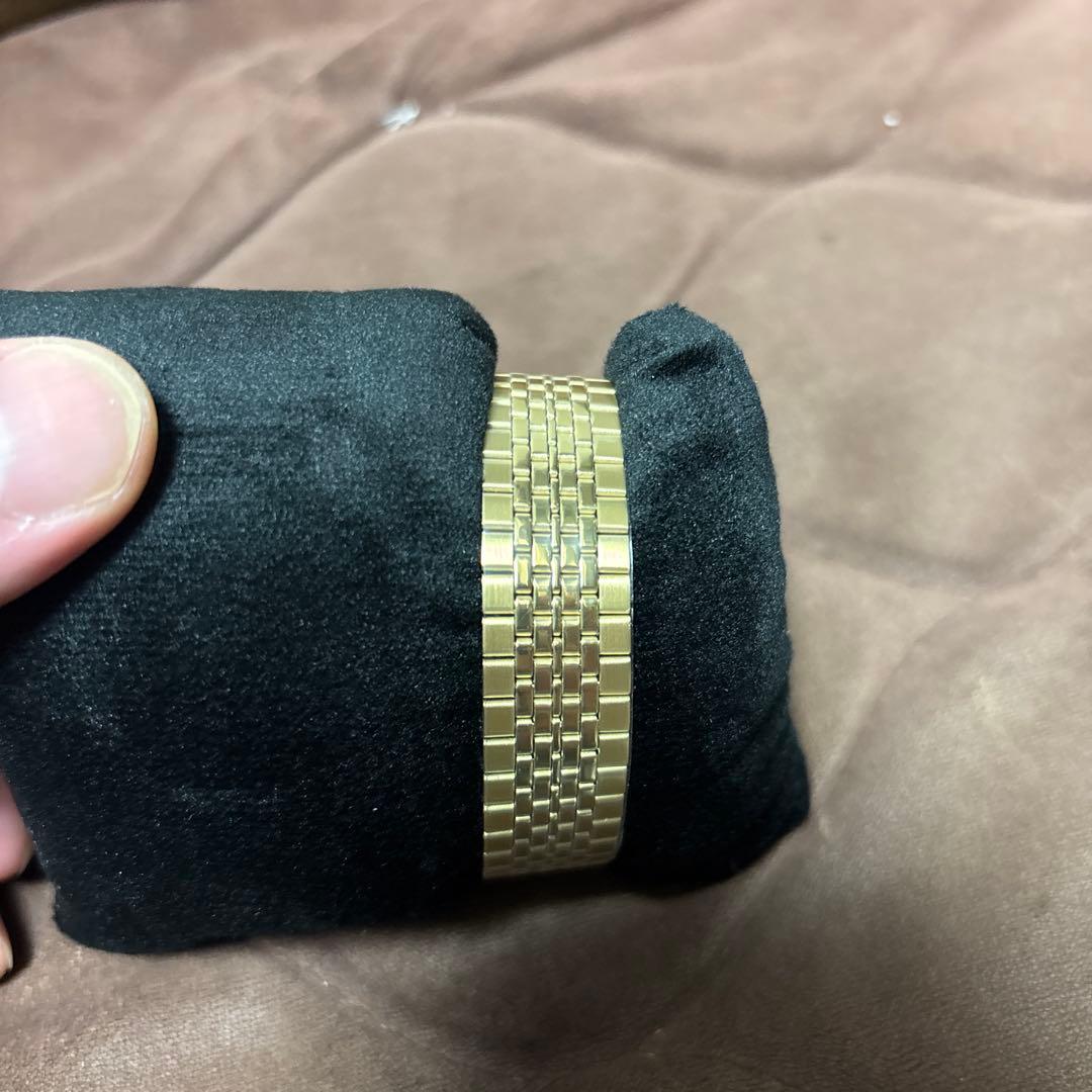 MM6×TIMEXコラボ　ゴールドデジタル腕時計　ブレスレットのみ