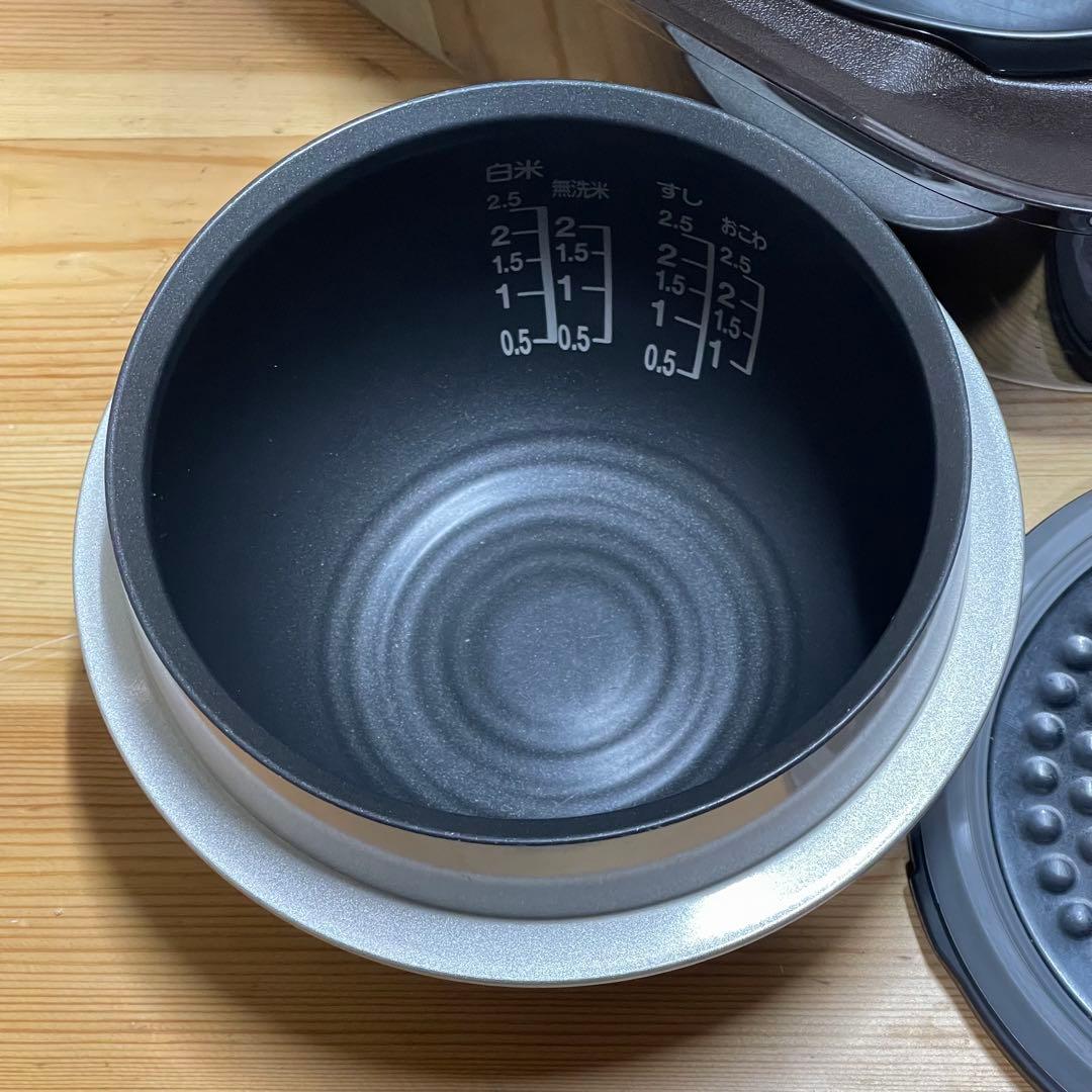 ！比較的美品！2018年　ZOJIRUSHI IH炊飯器　2.5合　0.45L