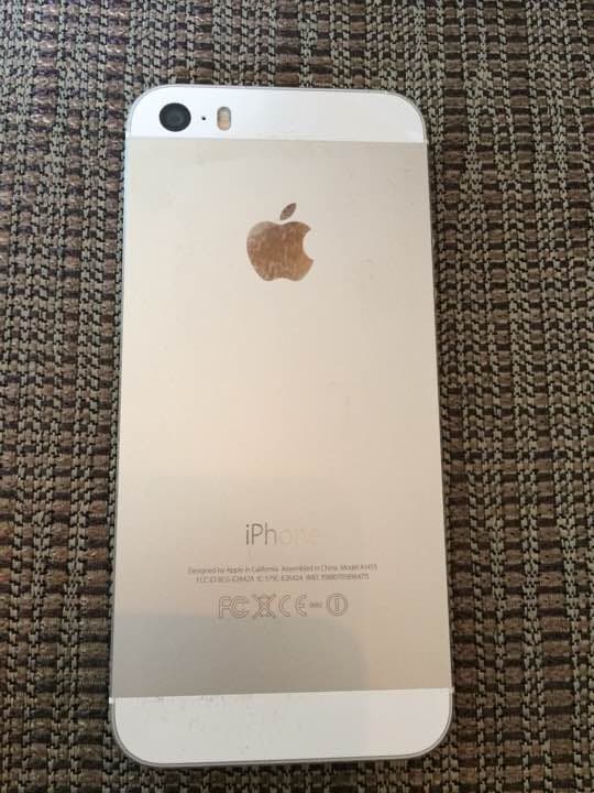 iPhone 5s Silver 64 GB SIMフリー