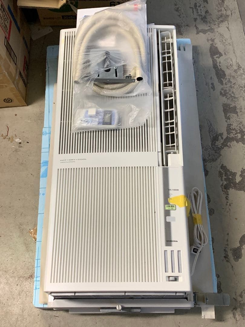 未使用品　コロナルームエアコン CWH-A1819