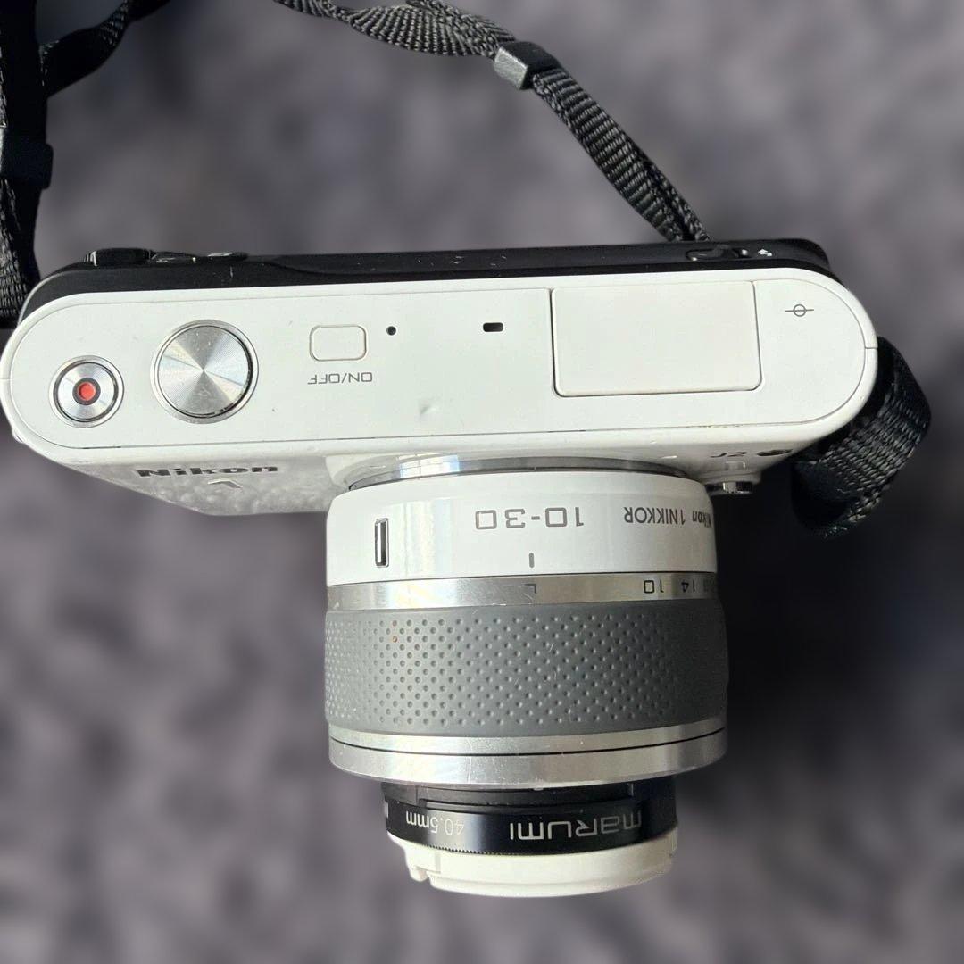 Nikon 1 J1 ミラーレス一眼カメラ ホワイト レンズキット
