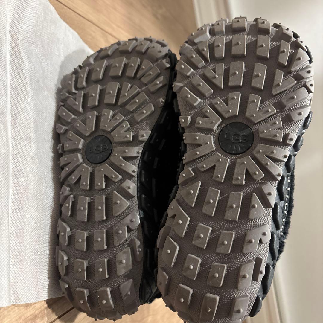 UGGモコモコショートブーツ