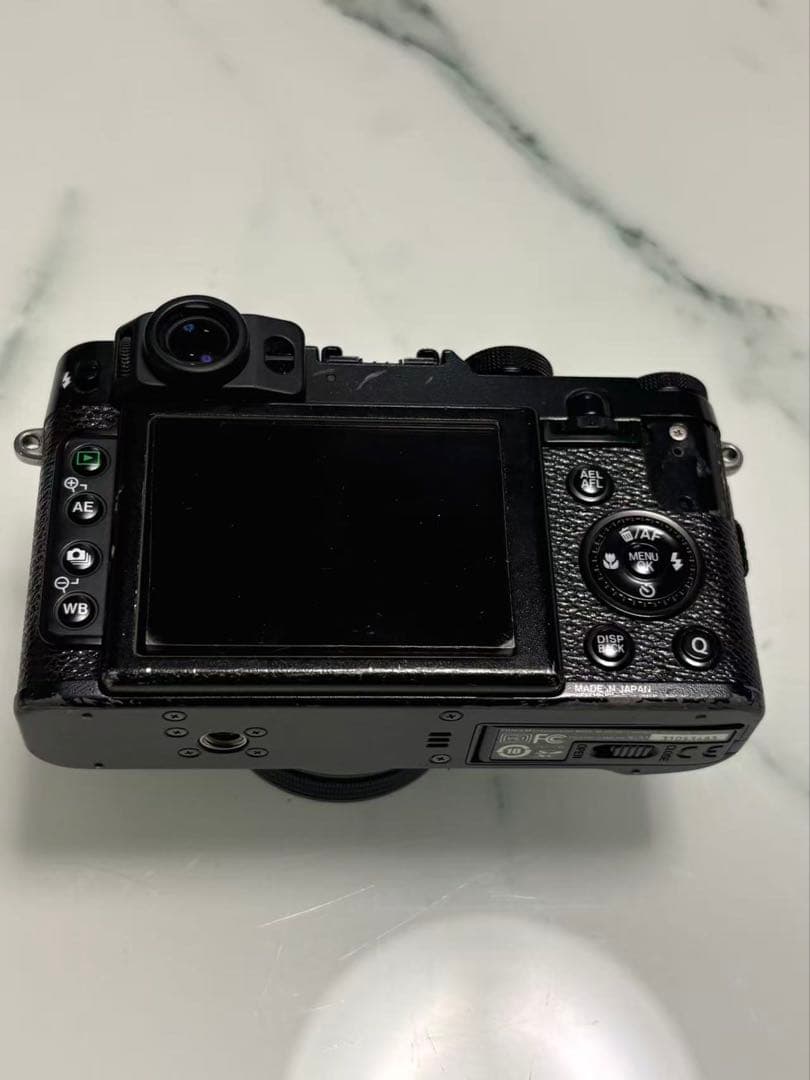 FUJIFILM X20 コンパクトデジタルカメラ 本体