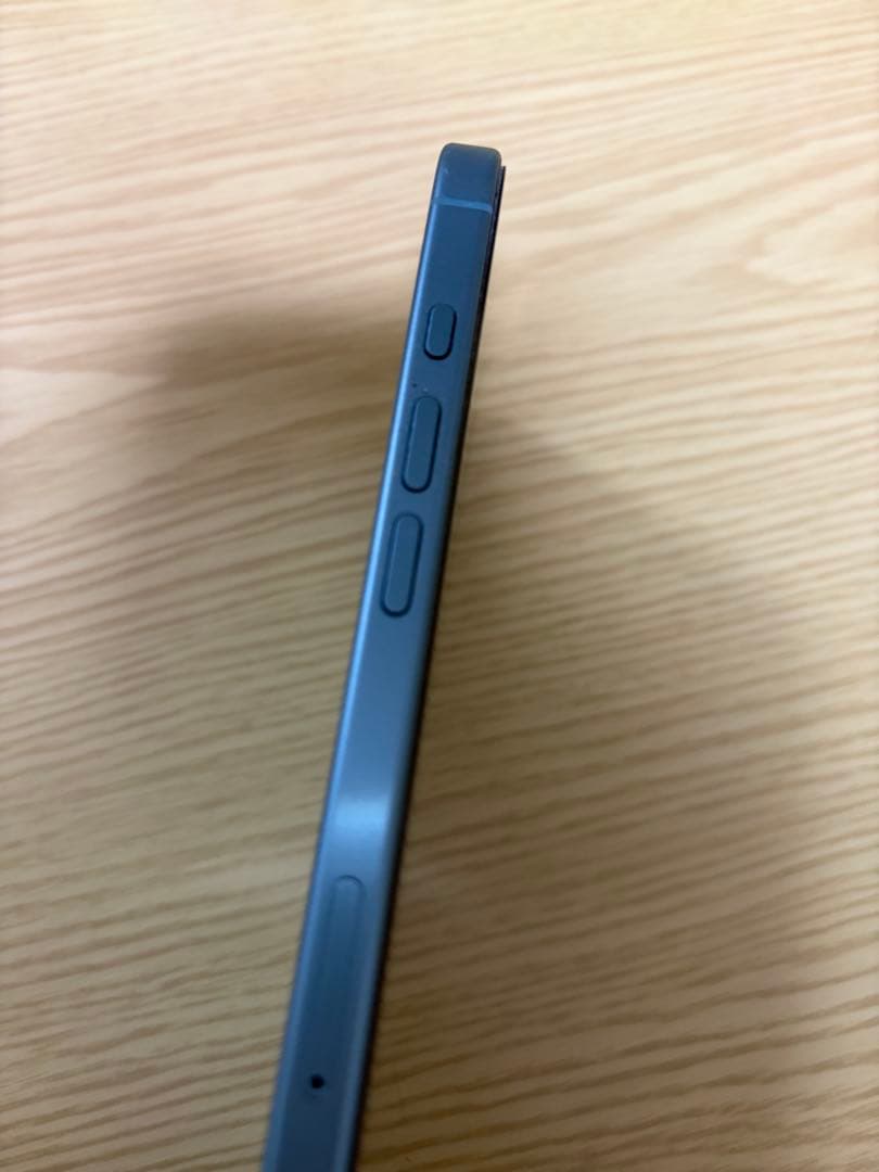 【美品】iPhone16 256GB ティール