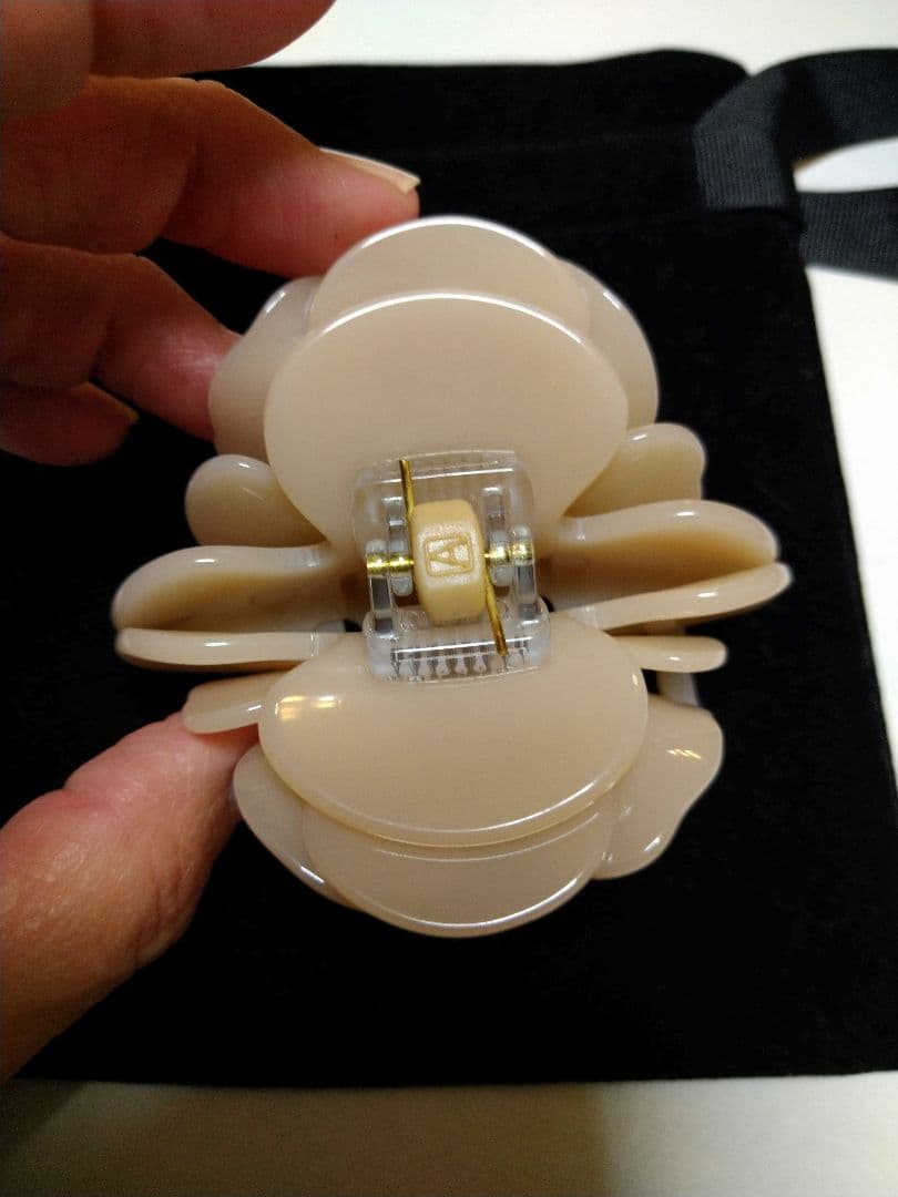 カメリア　クリップ