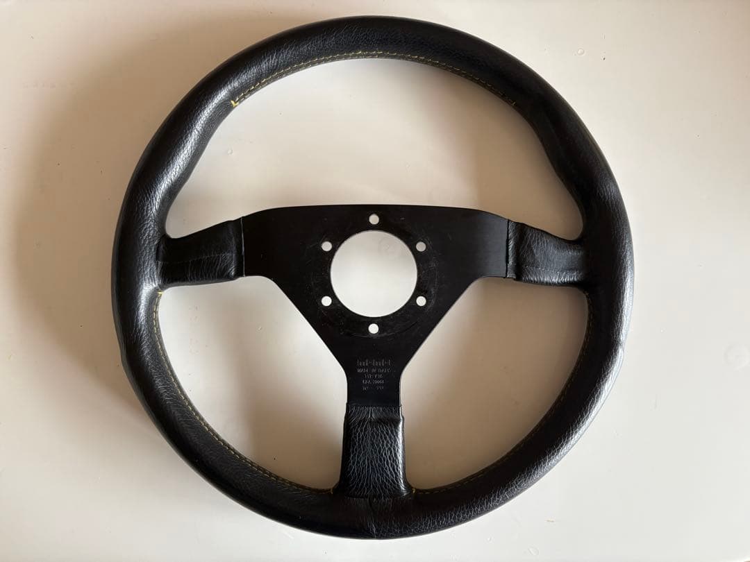 momoステアリング VELOCE RACING V35 KBA70068