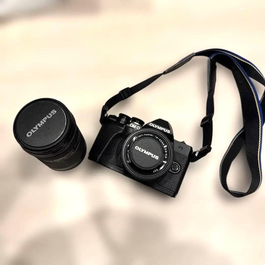 ♡OLYMPUS E-M10 MarkIII♡デジタルカメラ