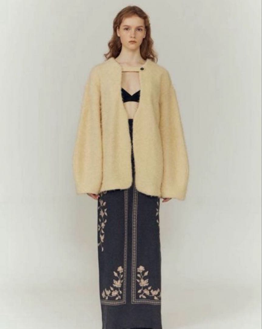 EAPHI COCOON SHAGGY JACKET クリーム