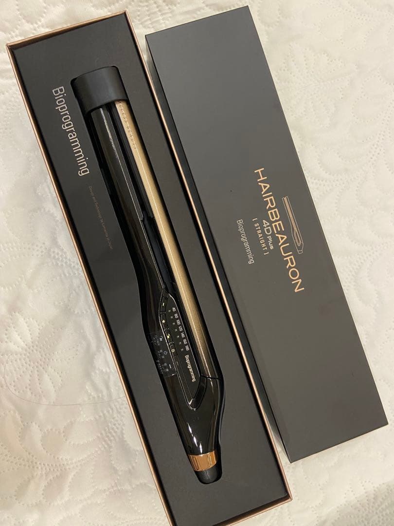 HAIRBEAURON 4D Plusのストレートアイロン　ヘアビューロン