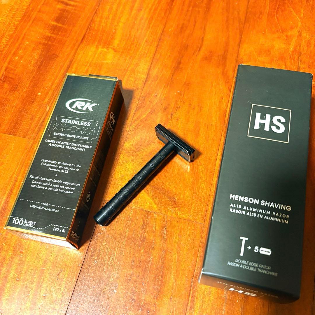 Henson AL13 Mediumアルミ剃刀 + RK替え刃100枚
