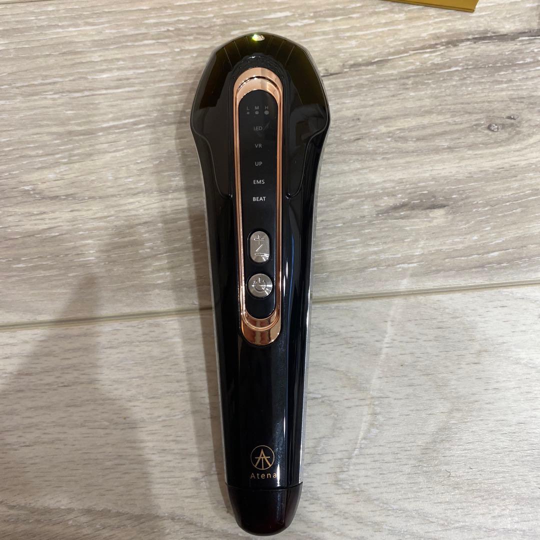 美顔器 EMS Hera リフトアップ 美顔器