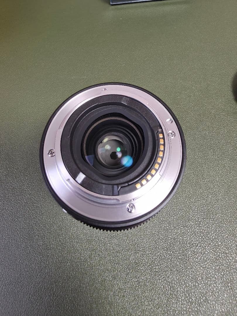 SONY　FE40mmf2.5g　(フィルター、他社フード付)