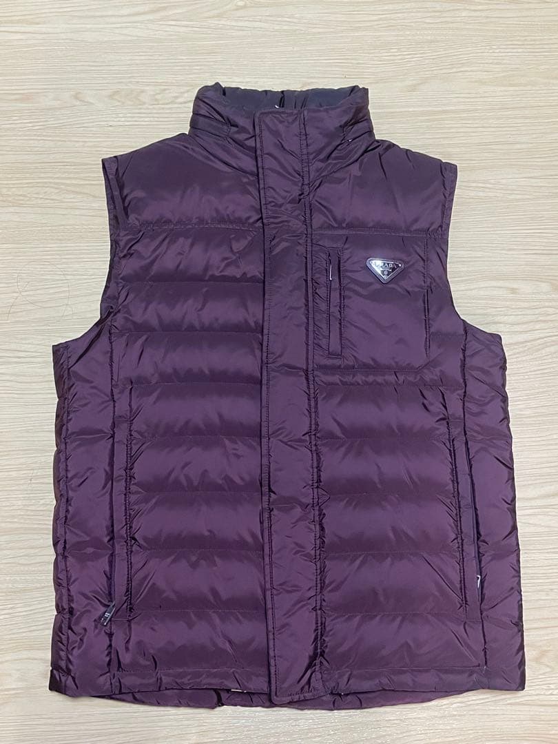 プラダ　ダウンベスト ジレ