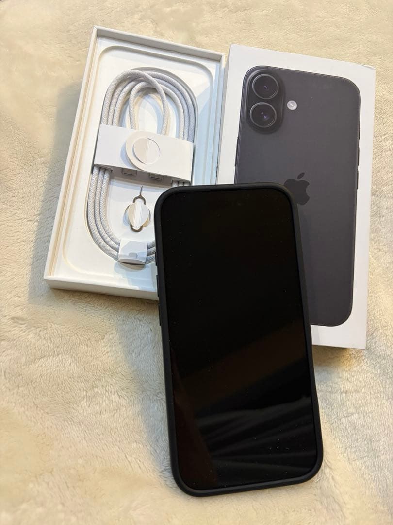 ●極美品● iPhone16 128GB ブラック SIMフリー 電池100%