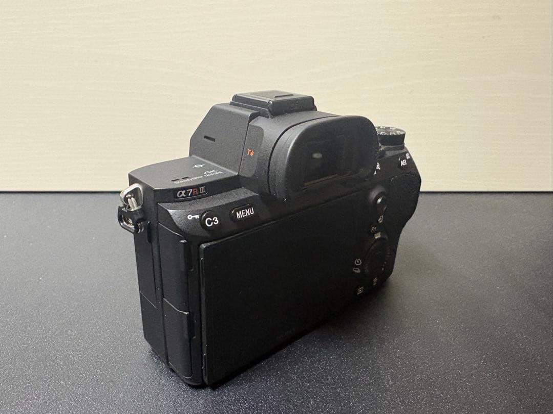 SONY フルサイズミラーレス一眼カメラ　α 7RⅢ レンズセット　おまけ付き