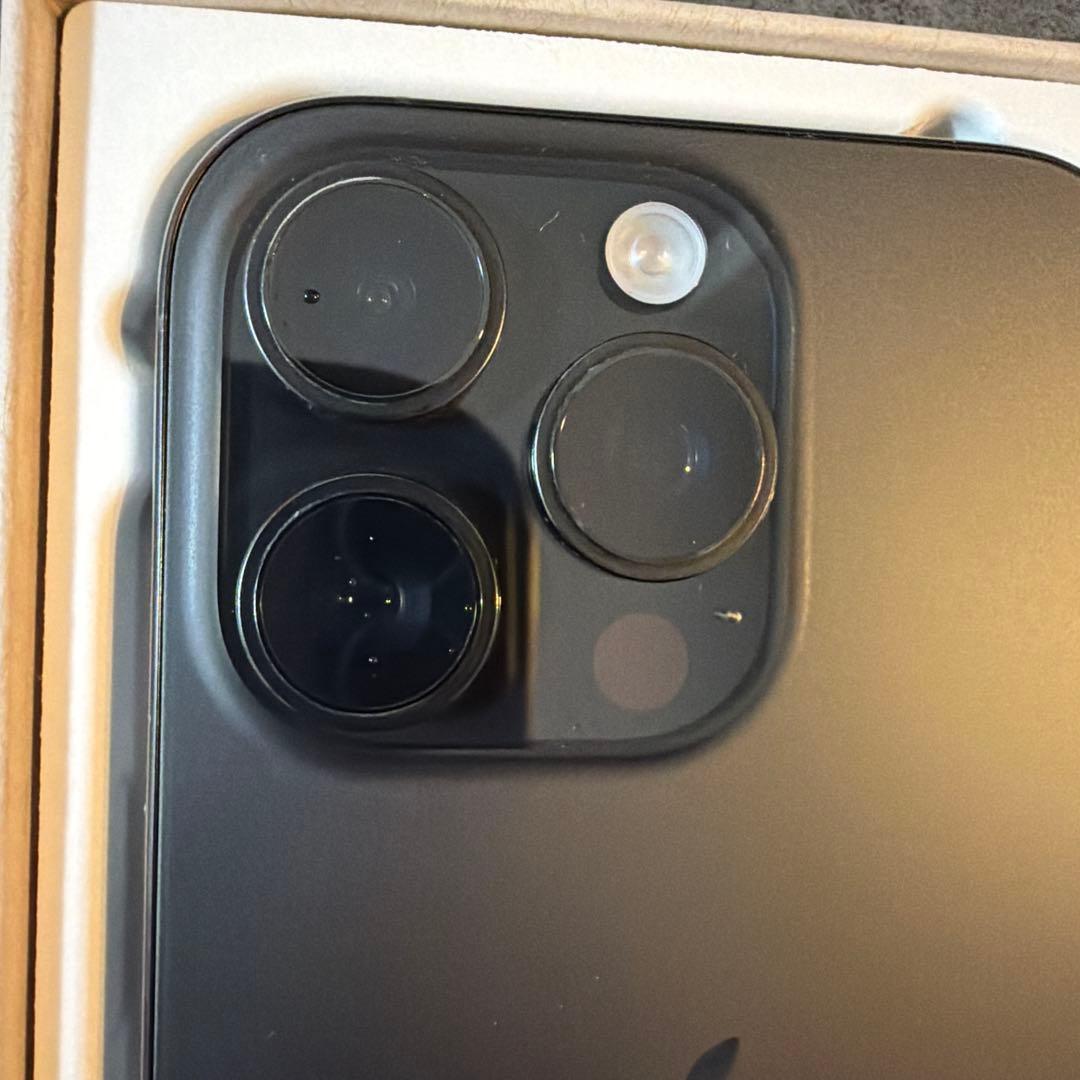 iPhone16 Pro 256GブラックチタニウムSIMフリー